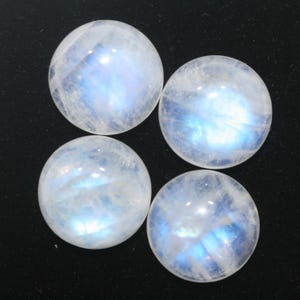 AAA Blue Fire  Moonstone  Round Cabochon 11mm. (4 Pieces)