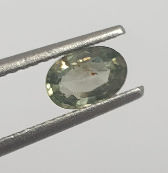 Saphir Vert Naturel D'Afrique – 6x4 Mm – 0.56 Carats – Pierre Fine
