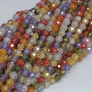 15" St Multicolor Cubic Zirconia Facetterade Runda Pärlor 4 mm.-Sträng 39 cm