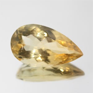 Lemon Quartz Faceted Drop 24.5x14mm. (17.54 ct.)