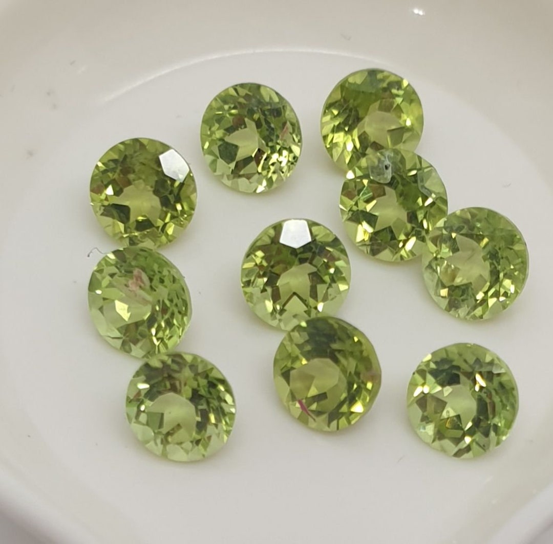 Lot De Pierres Précieuses Péridot Naturelles Ovale Facetté 9x7mm - Vert - Non Certifié