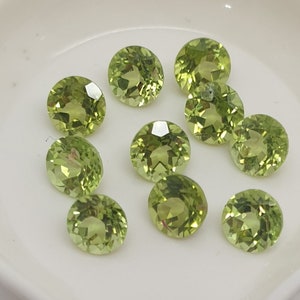 Wholesale AAA 10 Pcs Lot Peridot  Olivine Faceted Round   Cut  5mm Brilliant Cut  Olivine Green Peridot- Fancy Color- Rare Cut