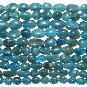 15&quot; St Blue Apatite Smooth Nugget Beads 10-18mm.- Strand 38cm.