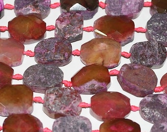 Cuentas ovaladas facetadas y sin pulir de ágata fucsia de 14" de St. 32 x 23 mm. Longitud aproximada: tira de 40 cm.