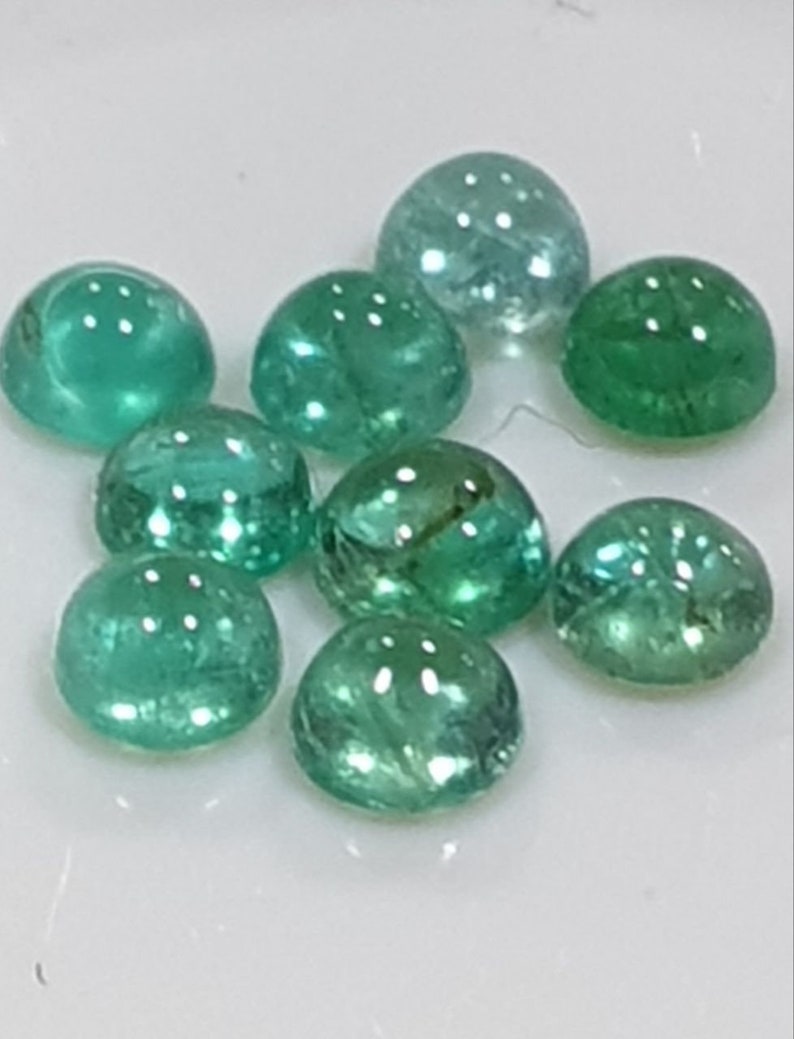 Lot de 9 cabochons ronds émeraude de Zambie naturelle 3-3,2 mm Pierres précieuses non traitées image 1