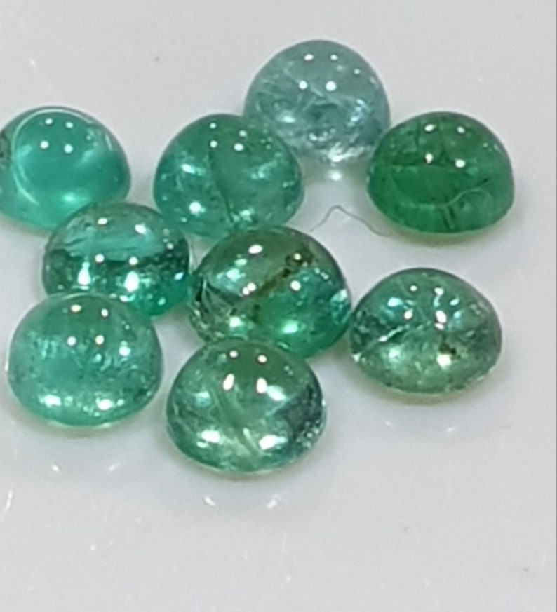 Lot de 9 cabochons ronds émeraude de Zambie naturelle 3-3,2 mm Pierres précieuses non traitées image 3