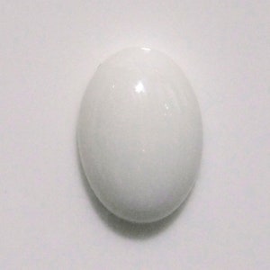 6Pcs Lot White Agate Oval Cabochon 14x10 mm. (6 pcs.).