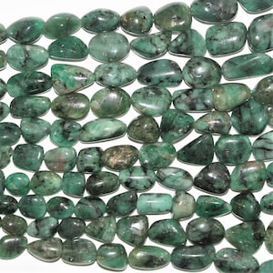 16&quot; St Emerald Graduated Smooth Nugget Beads 10x8- 22x15mm. Approx.- Strand 40cm.