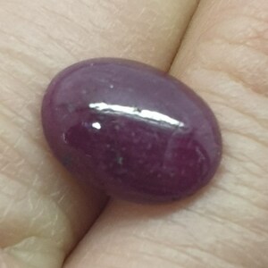 Toppfärg Naturlig obehandlad rubin cabochon 12,4x9,6 mm 6,5ct naturliga ädelstenar för smycken