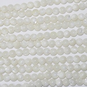 15&quot; St MOP Smooth Round Beads 13mm.-Strand 39cm