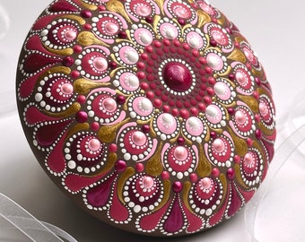 Hand Painted Dot Mandala Stone in Pink, Berry and Gold – Elegant Mandala Dot Art for Stylish Homes, Meditation and Special People
