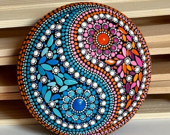 Hand-Painted Yin Yang Mandala Stone, Dot Painting Artwork, Symbol of Harmony and Balance, Colorful Home Decor Gift