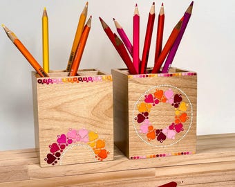 Hand Painted Bamboo Pen Holders – Desk Organizer Set with Heart Design, Gift for Teachers and Colleagues