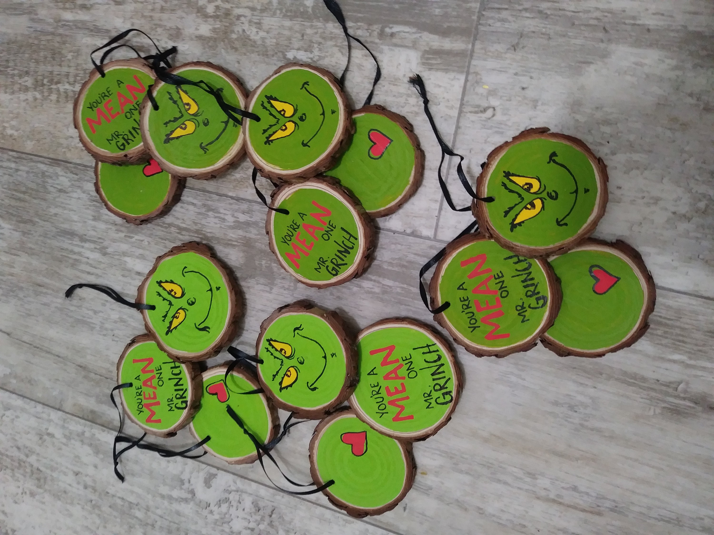 Grinch - Set of 3 - Wood Ornaments / Gift Tags - Holiday - Christmas …