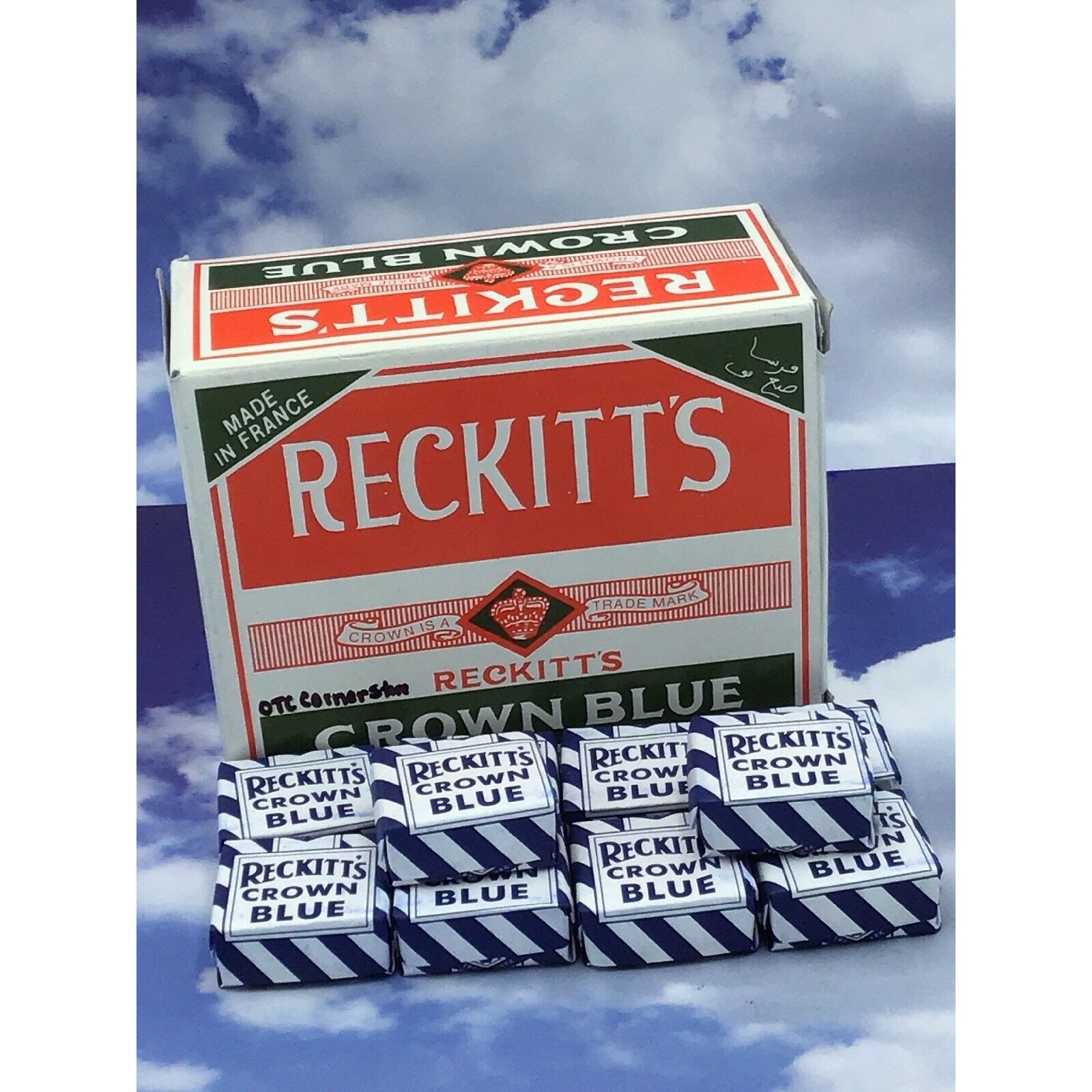 Reckitt’s Crown Laundry Blue Clothes Whitening Powder Squares 14g Each ...