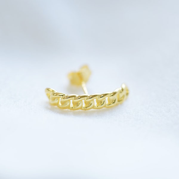 Gold Curb Chain Stud Earrings - Elegant Gold Chain-Link Suspender Earrings Pair)