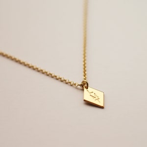 Diamond Shape Engrave bar with Rolo Chain, Three Initial Monogram bar Necklace