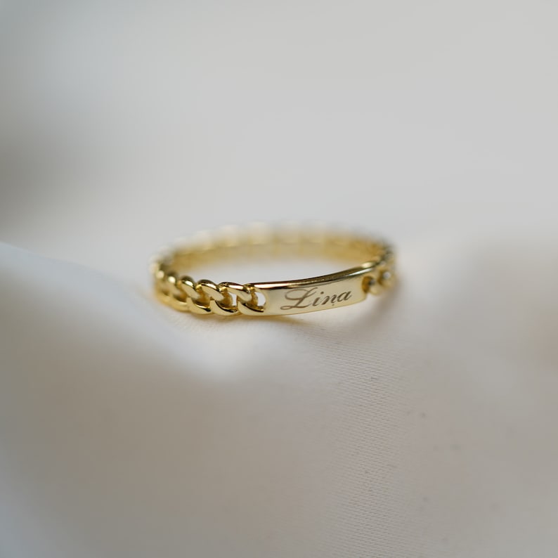 Name / Year / Initial Engraved Signet ring, Curb Chain Signet Ring, Gold Pinky Signet Ring, 18K Gold Vermeil, Handmade in USA 