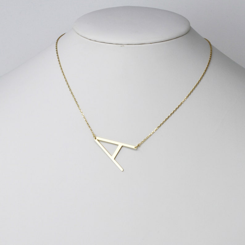 Alphabet Letter Initial Necklace Personalized Name Jewelry Bridesmaid Gift Gold or Silver Gift For Mom