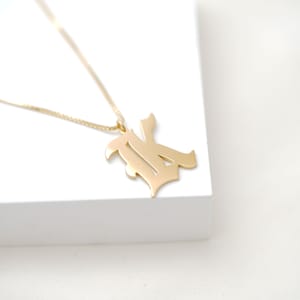 Large Single Initial, Old English Name Necklace, Initial Necklace, 18K Gold Filled, Box Chain, Gothic Style, Personalized Necklace for Her