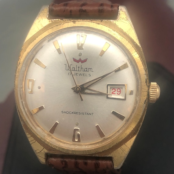 Nice 1960s Waltham 17j Gold Tone Watch with Date - image 1