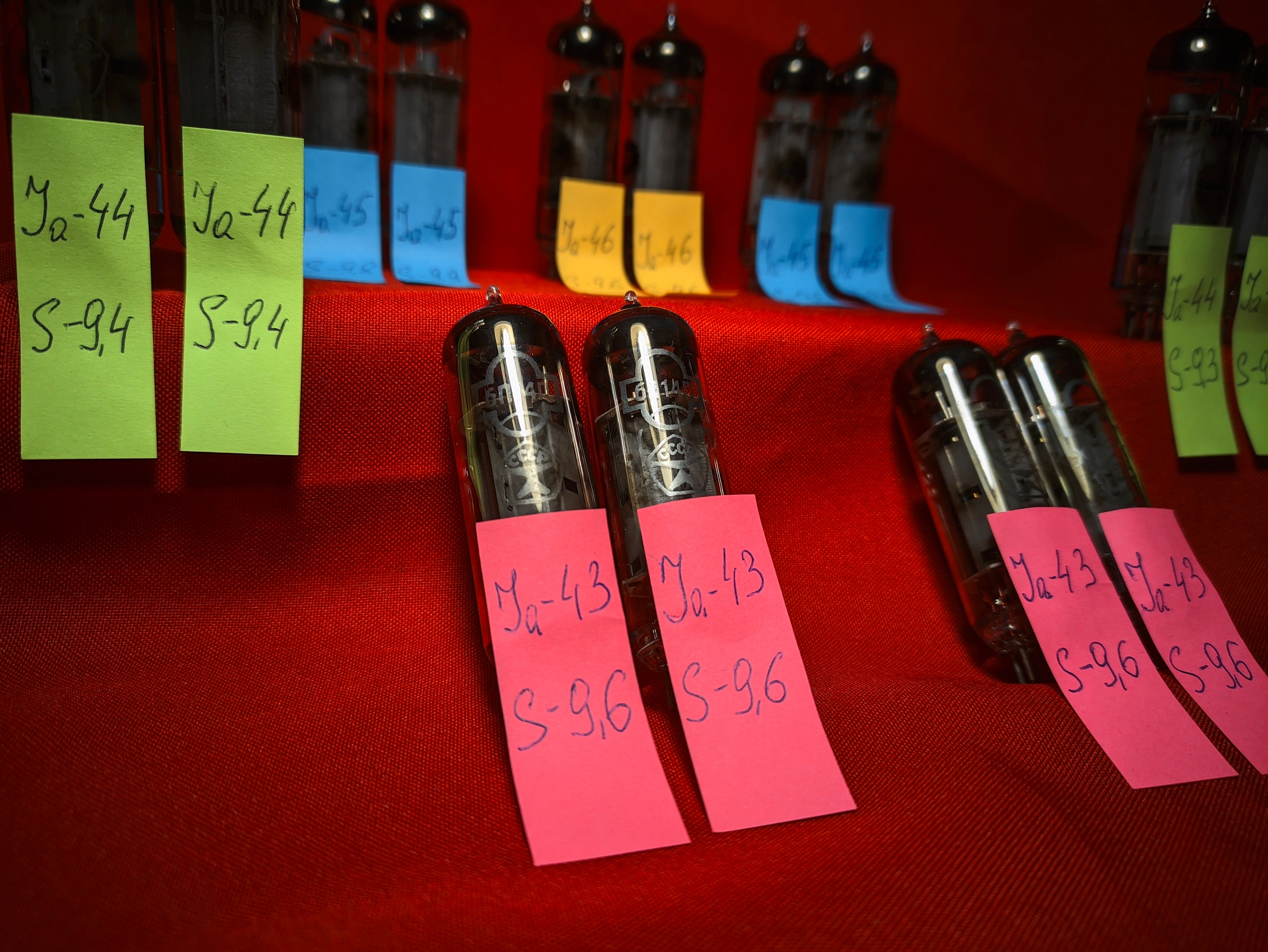 6P14P / EL84/ 6BQ5/ N709のマッチングペア。真空五極管。アンプ。1977