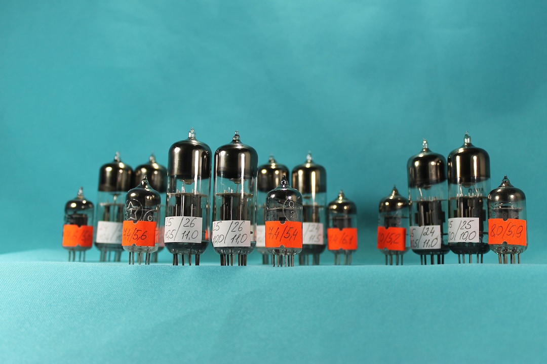 Vacuum Tubes for Little Dot MK1 / MK2 / MK3 Amp.amplifire. 2 X 6N6P