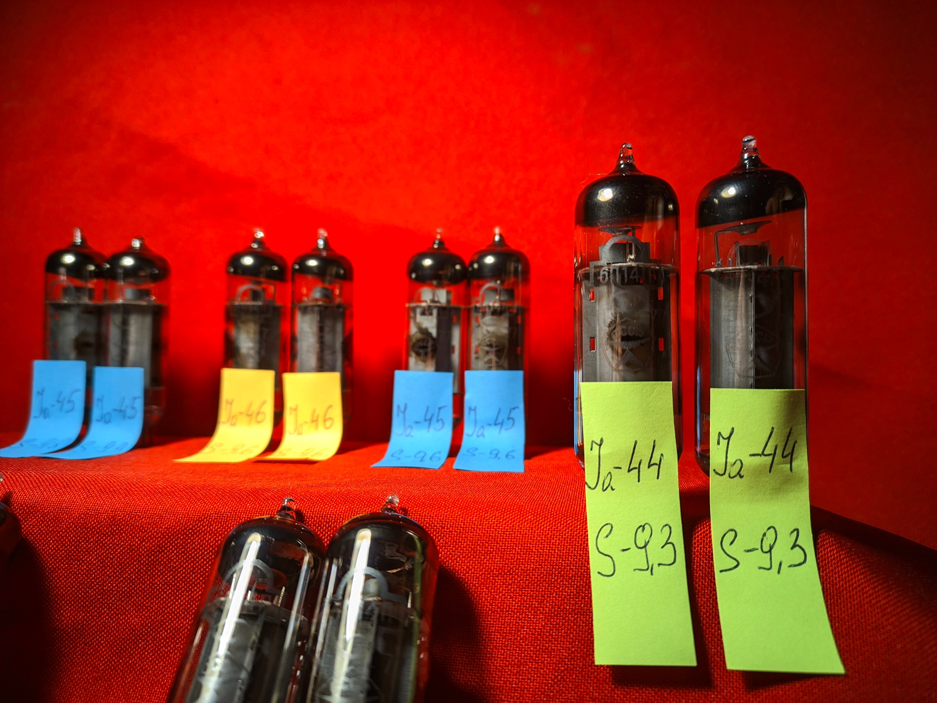 6P14P / EL84/ 6BQ5/ N709のマッチングペア。真空五極管。アンプ。1977