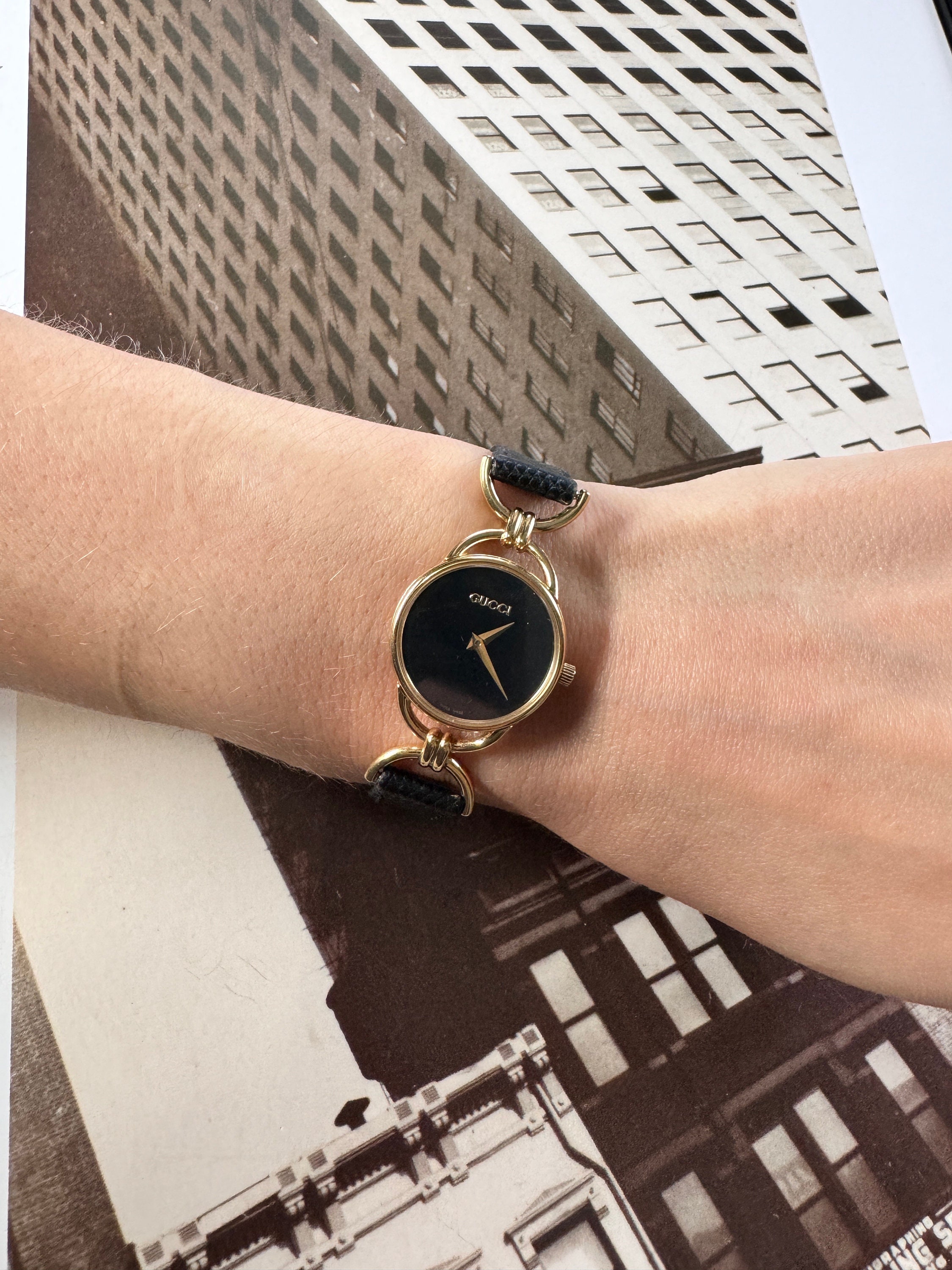 Vintage Gucci 6000.2.L Ladies Watch - Etsy