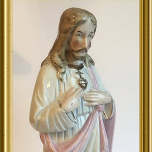 Antique porcelain sacred heart figurine: Jesus