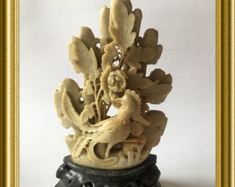 ヴィンテージの中国製ソープストーンの置物：花をつけた鳥、鳳凰