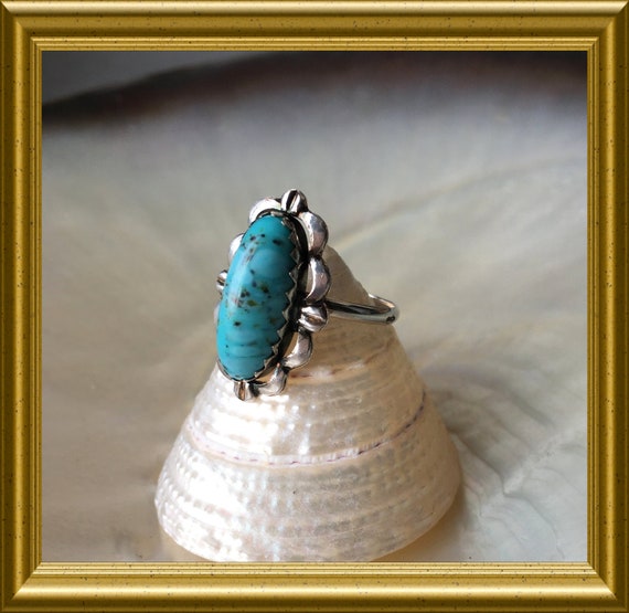 Vintage silver ring with turquoise blue cabochon stone