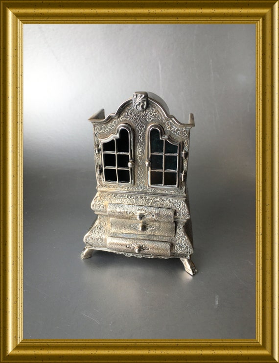 Miniature silver cabinet, large model