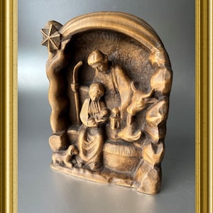 Small wooden crib, nativity set: wood carved holy family