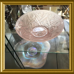 Beautiful pink art deco glass bowl