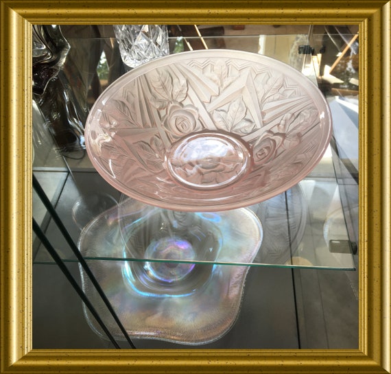 Beautiful pink art deco glass bowl