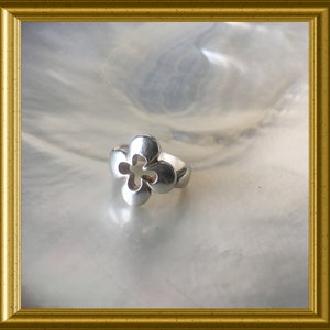 Vintage silver ring