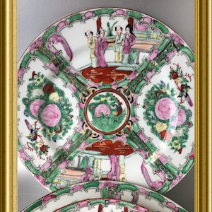 Vintage Chinese porcelain plate/ dish: Rose medallion