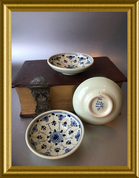 Zenith Gouda art pottery miniature Delftblue plates, 3 pieces, fine delft