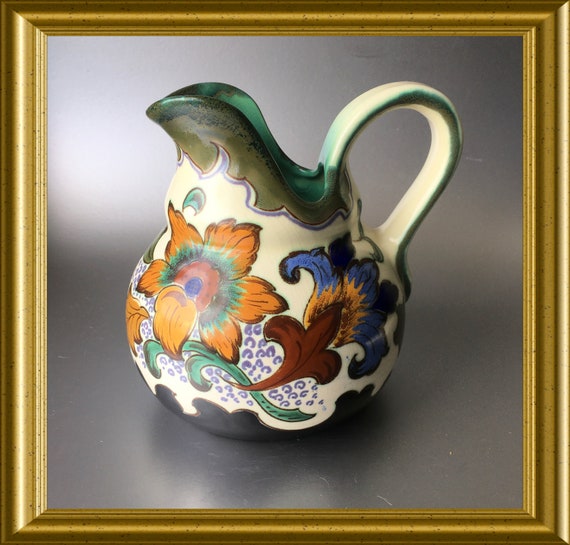 Beautiful hand painted art pottery vase / jug, PZH Gouda