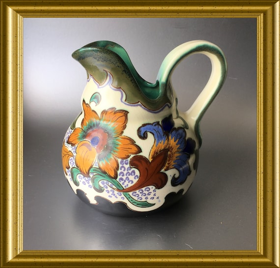 Beautiful hand painted art pottery vase / jug, PZH Gouda