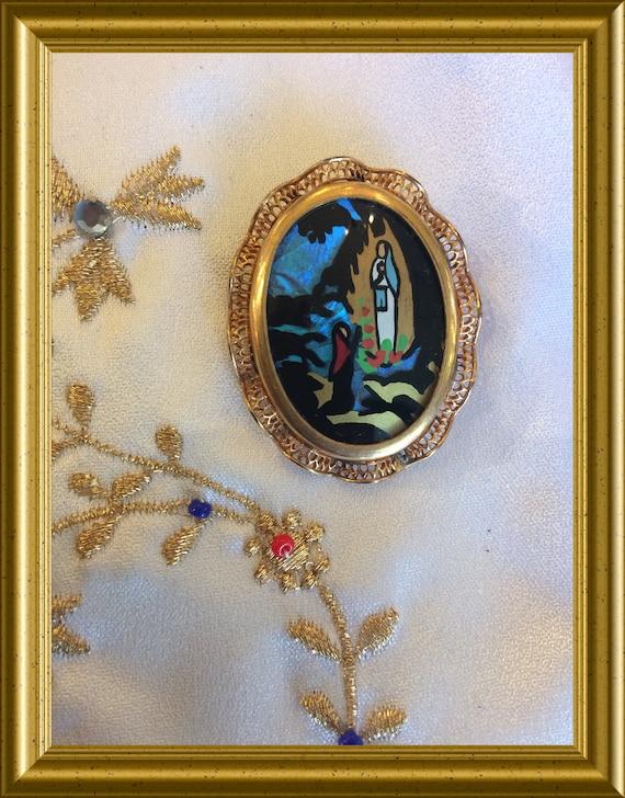 Vintage butterfly wing brooch : Lourdes