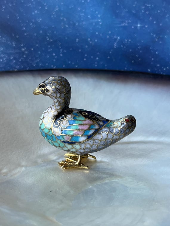 Beautiful small cloisonné statue: miniature bird, duck