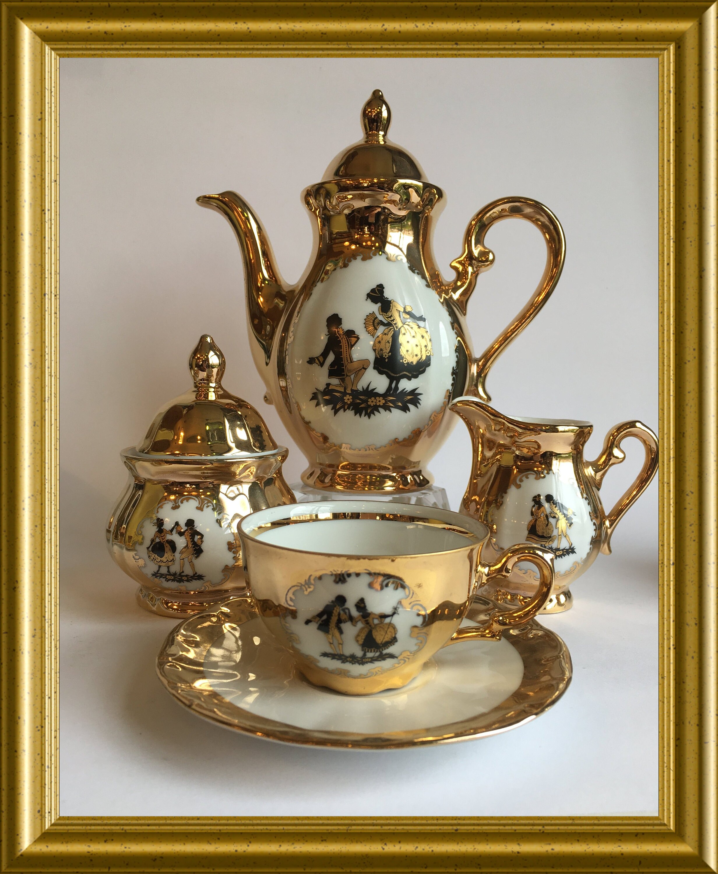 Bavaria Germany Porzellan 24 Karat Gold Wert 24 carat gold Bavaria porcelain mocha service: silhouet