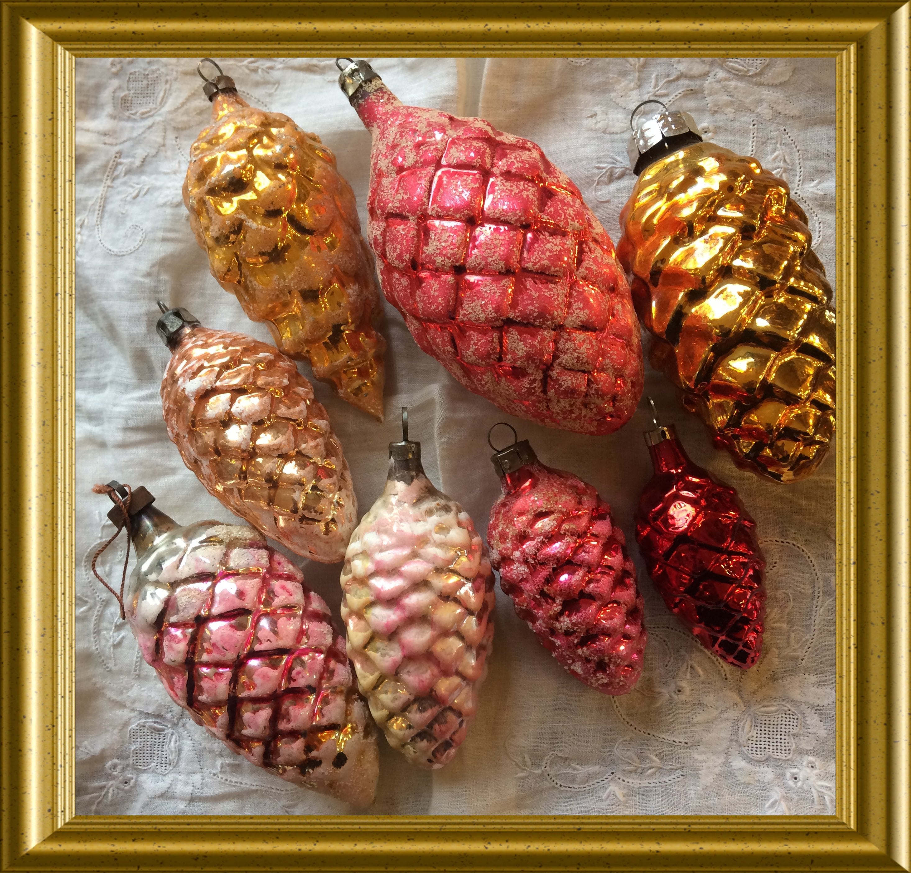 Vintage Pine Cone Christmas Ornaments 