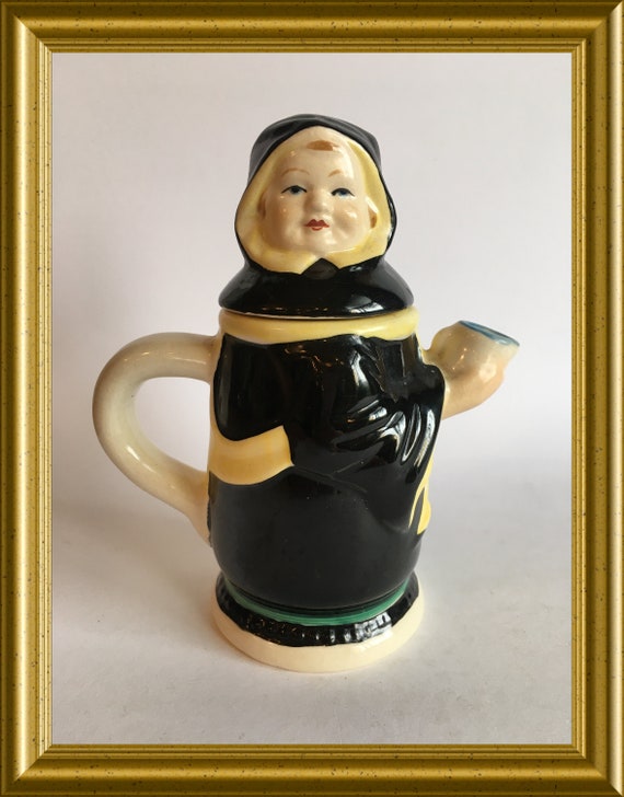 Vintage figural decanter: monk