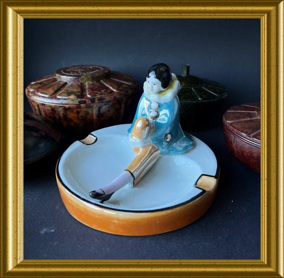 Vintage Japanese porcelain ashtray: pierrot/ pierrette, harlequin