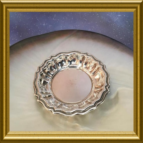 Small silver miniature dish: Industria Peruana Plata Esterlina 925 Camusso