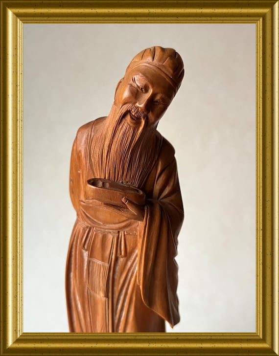 Vintage Chinese wooden figurine: man