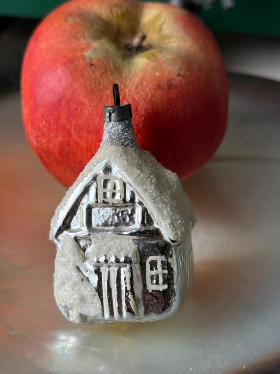 Vintage glass Christmas ornament (nr. 37): silver house